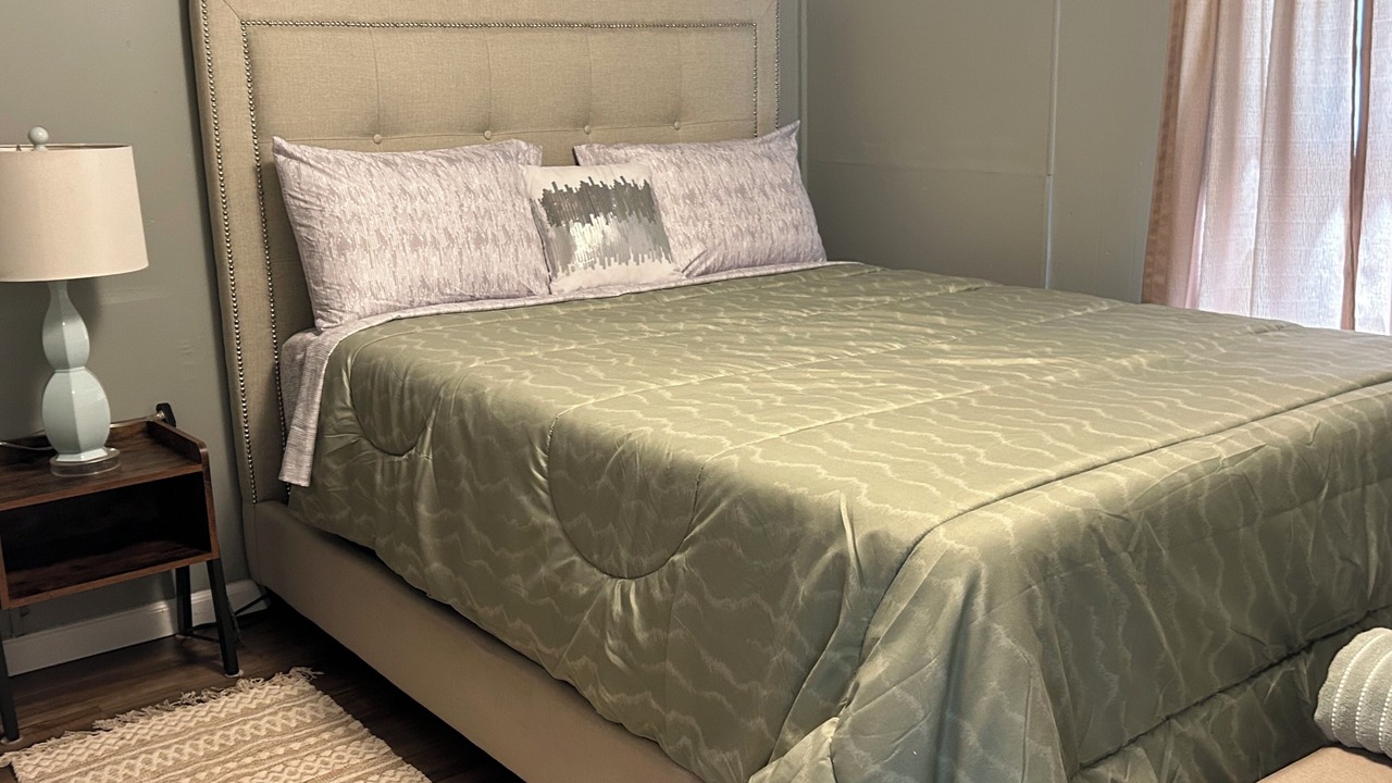Photo of Bedroom in Candler