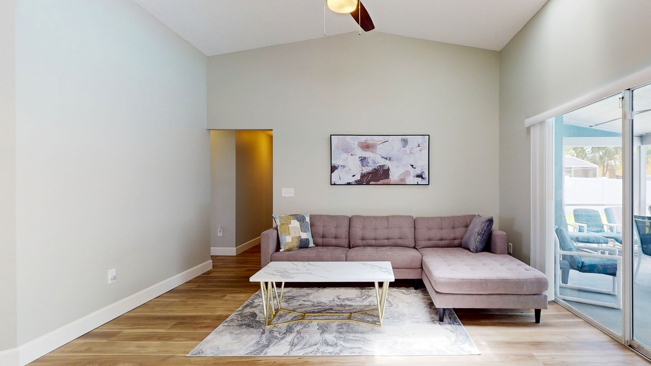 Photo of Livingroom in Lindfields