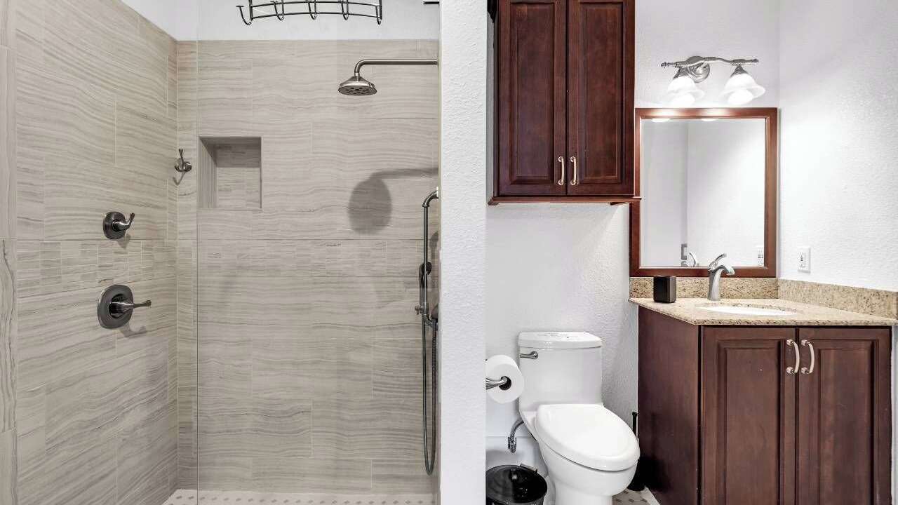 Photo of Bathroom in SilverLakes