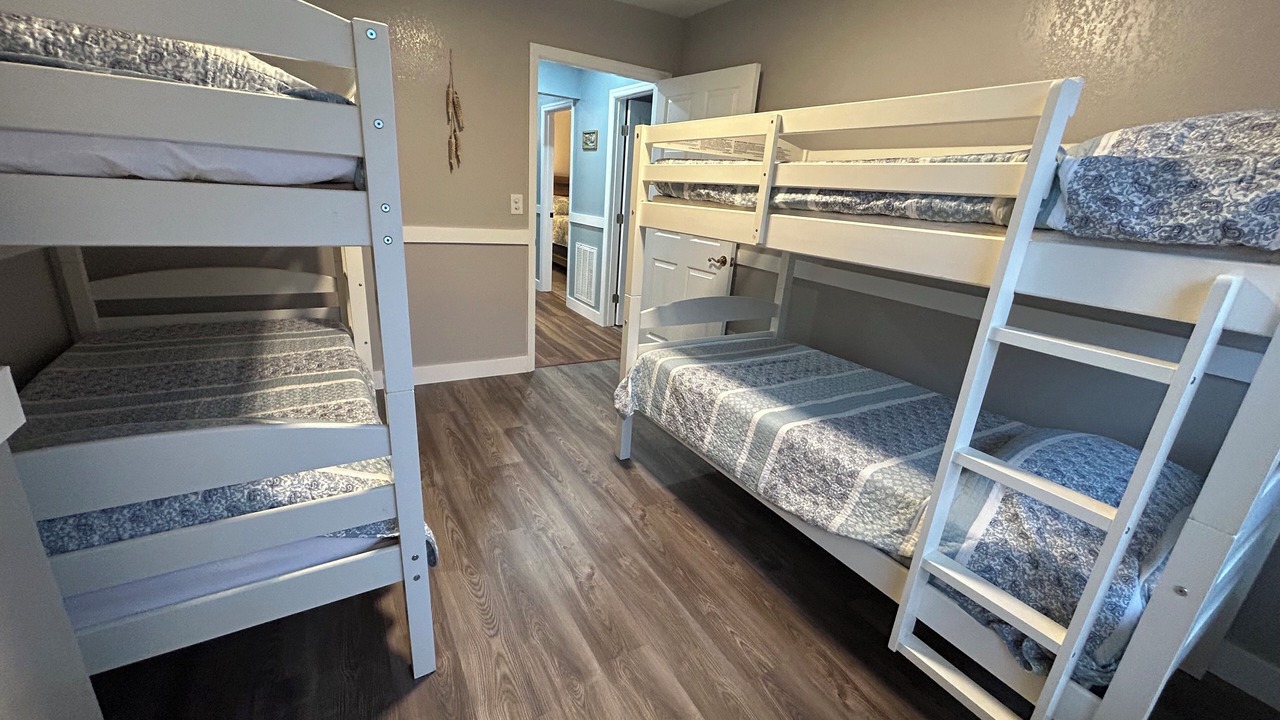Photo of Bedroom in Suwannee