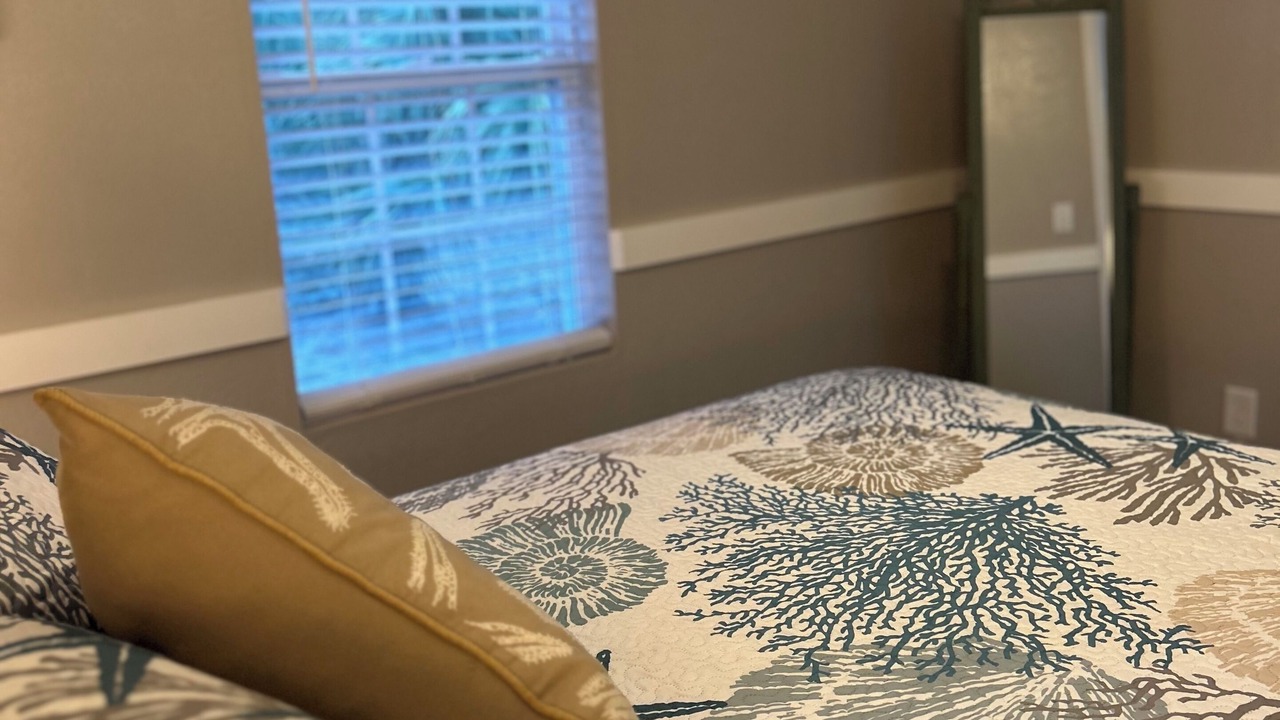 Photo of Bedroom in Suwannee