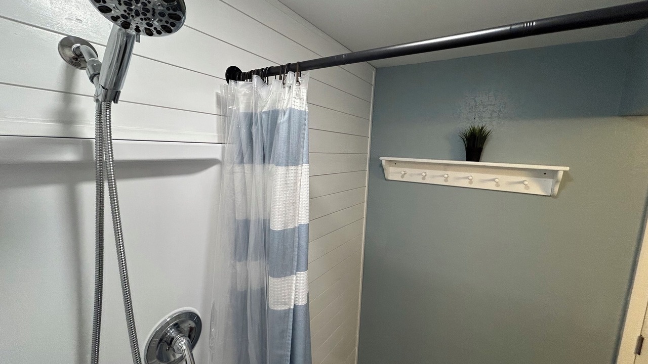 Photo of Bathroom in Suwannee
