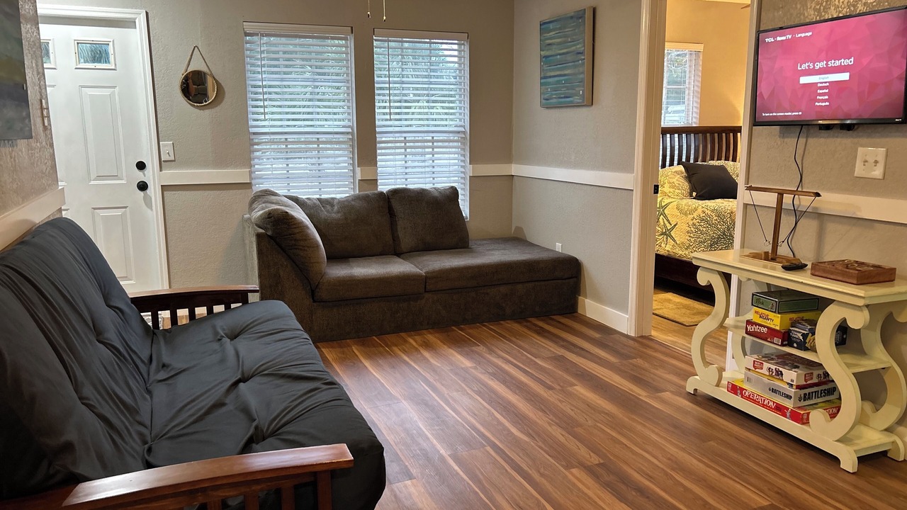 Photo of Livingroom in Suwannee