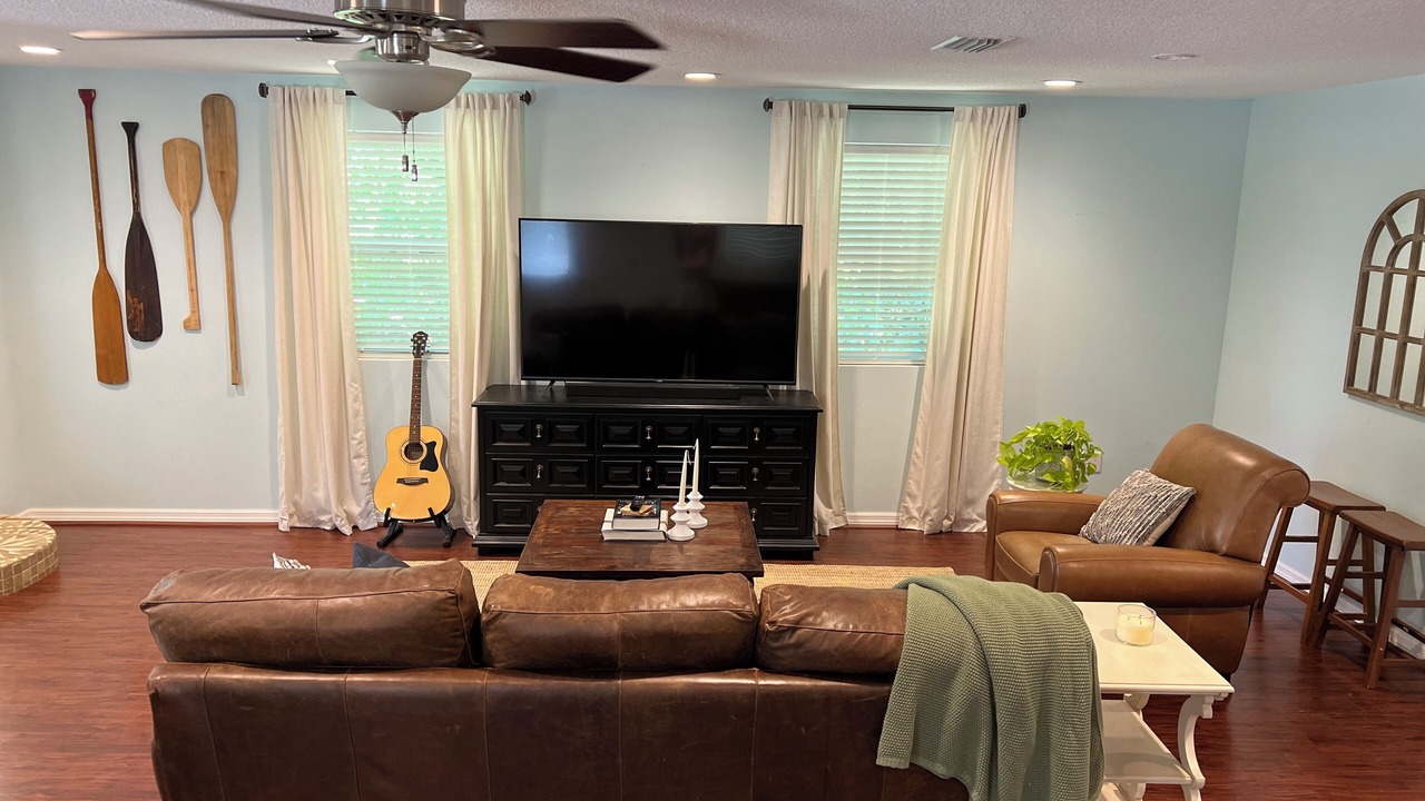 Photo of Livingroom in Melrose