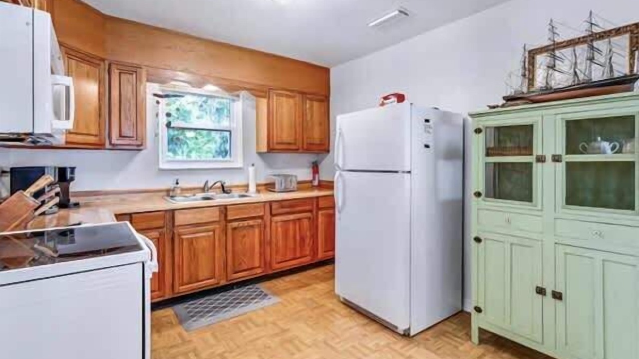 Photo of Kitchen in Eastpoint
