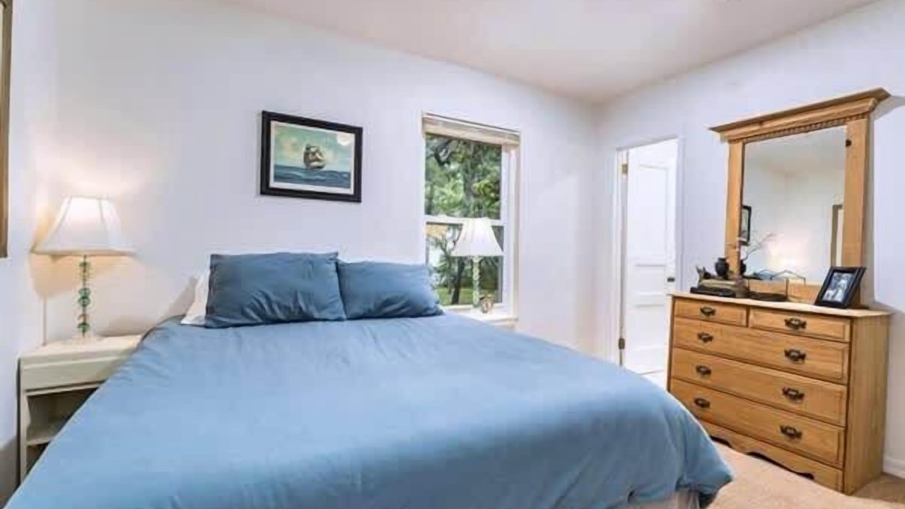 Photo of Bedroom in Eastpoint