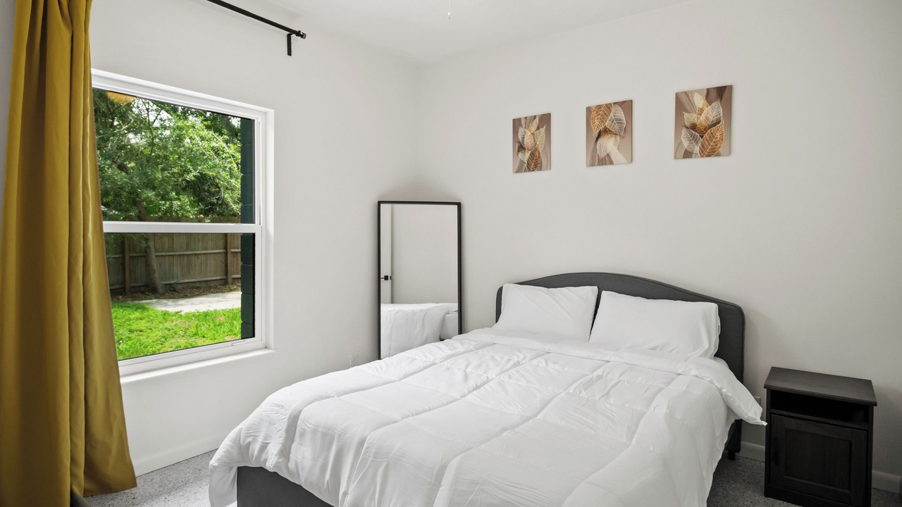 Photo of Bedroom in Bayou Oaks