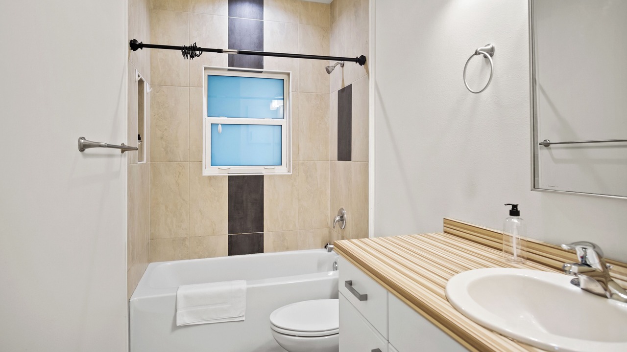 Photo of Bathroom in Bayou Oaks