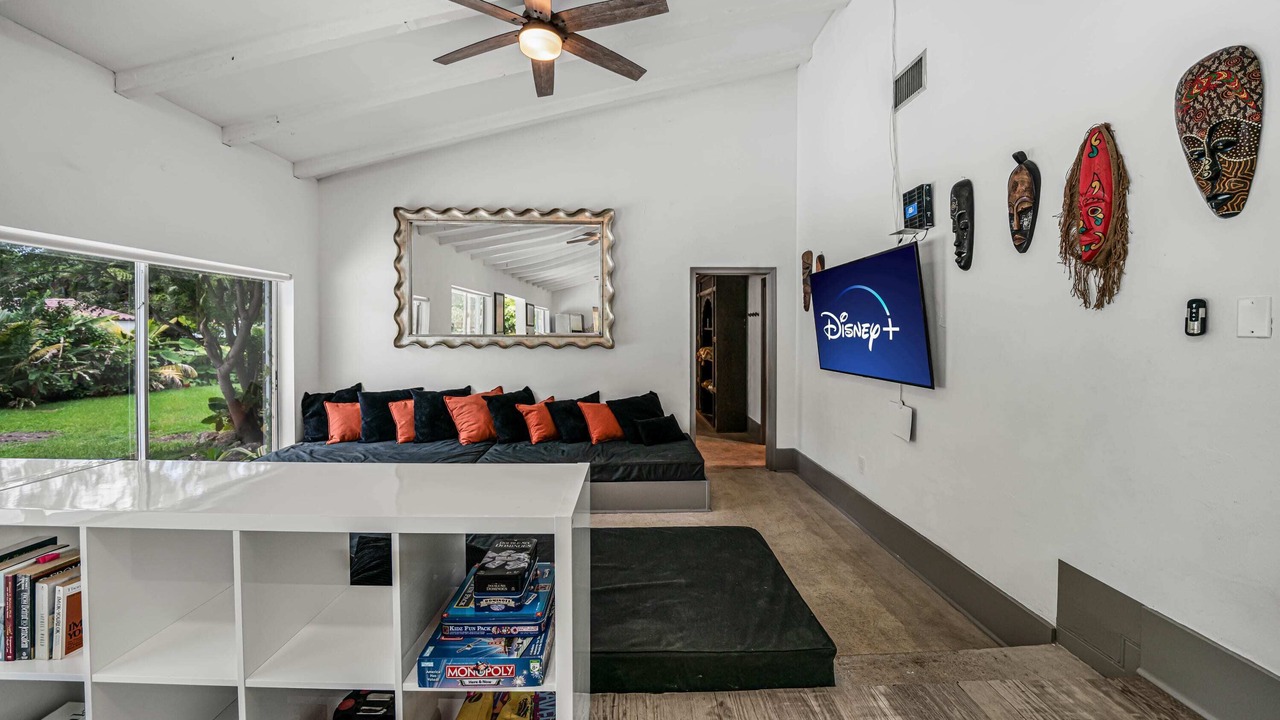 Photo of Bedroom in Golden Glades