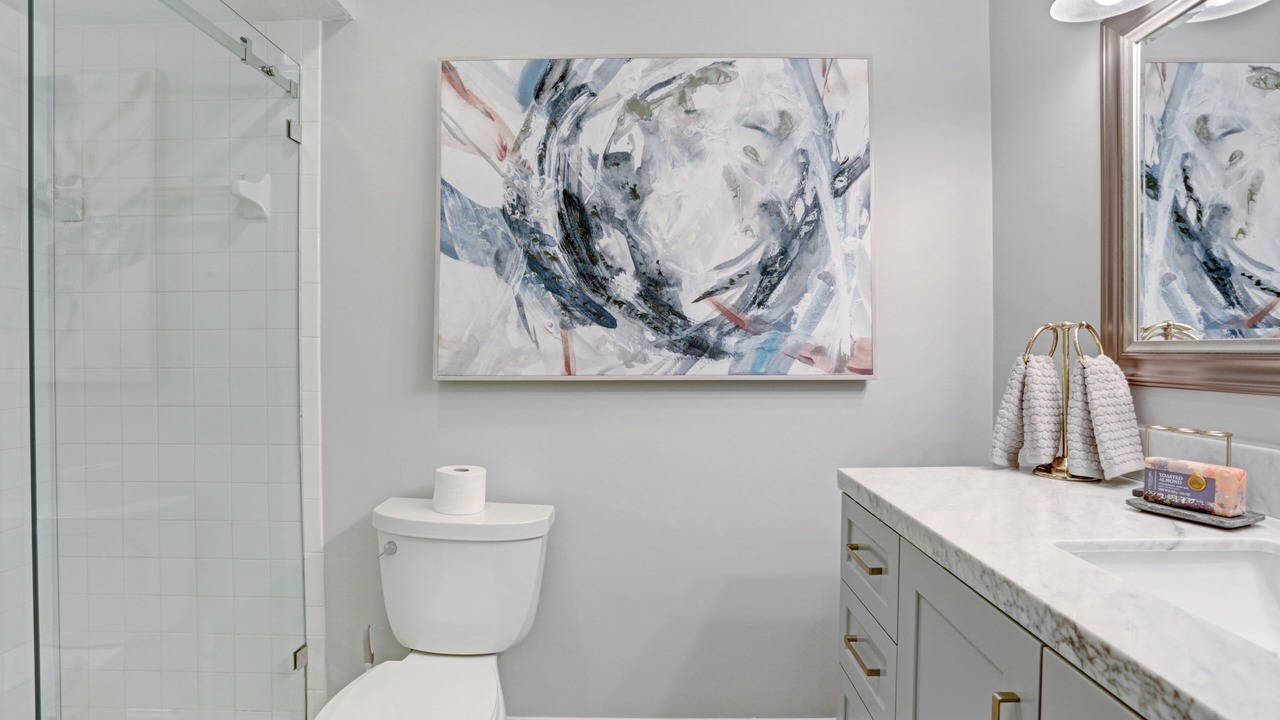 Photo of Bathroom in Pelican Bay