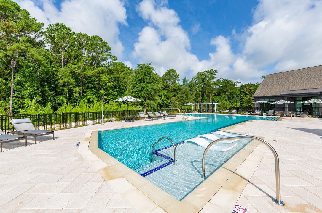 Photo of Outdoor in Deerwood