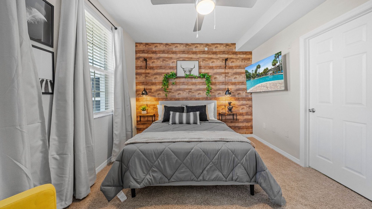 Photo of Bedroom in Westchase