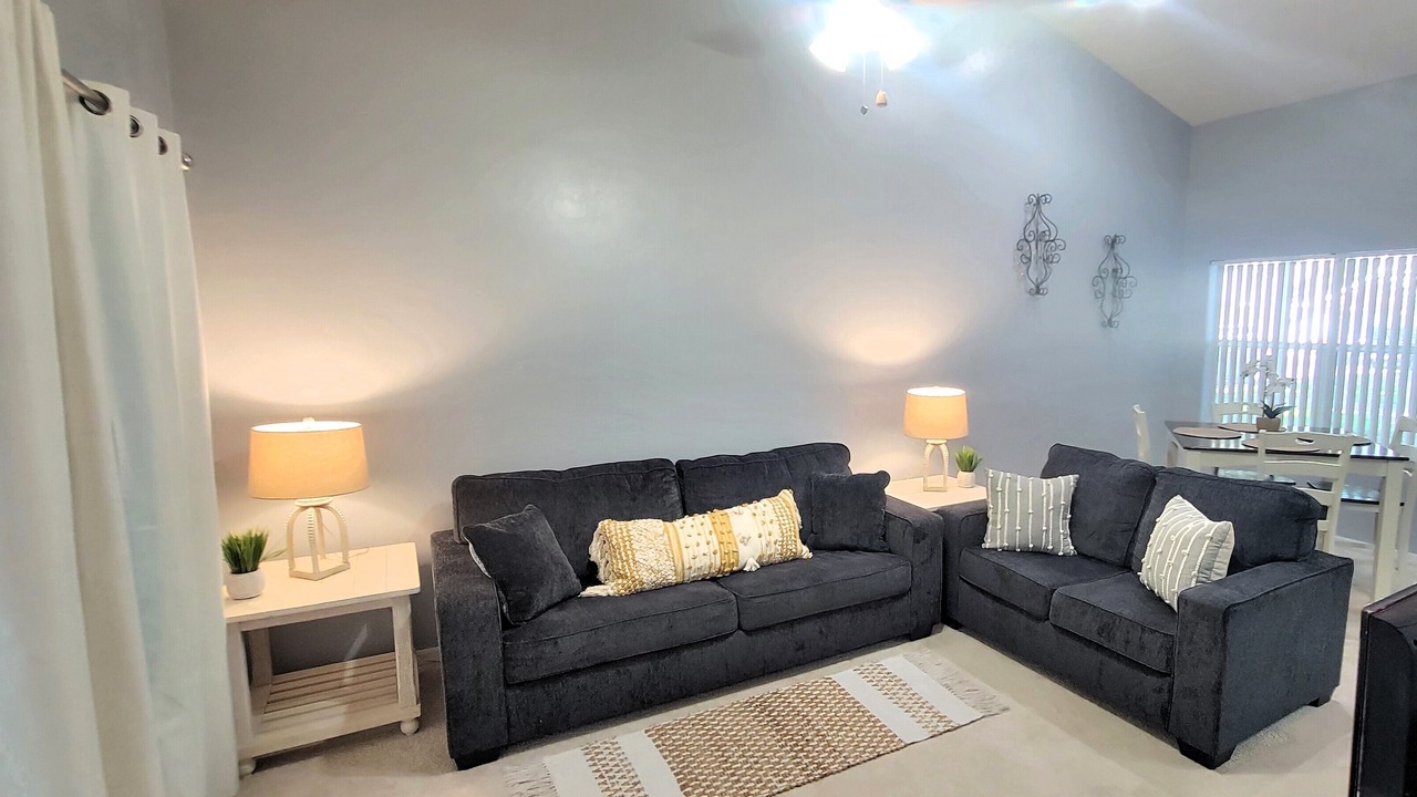 Photo of Livingroom in Gainesville