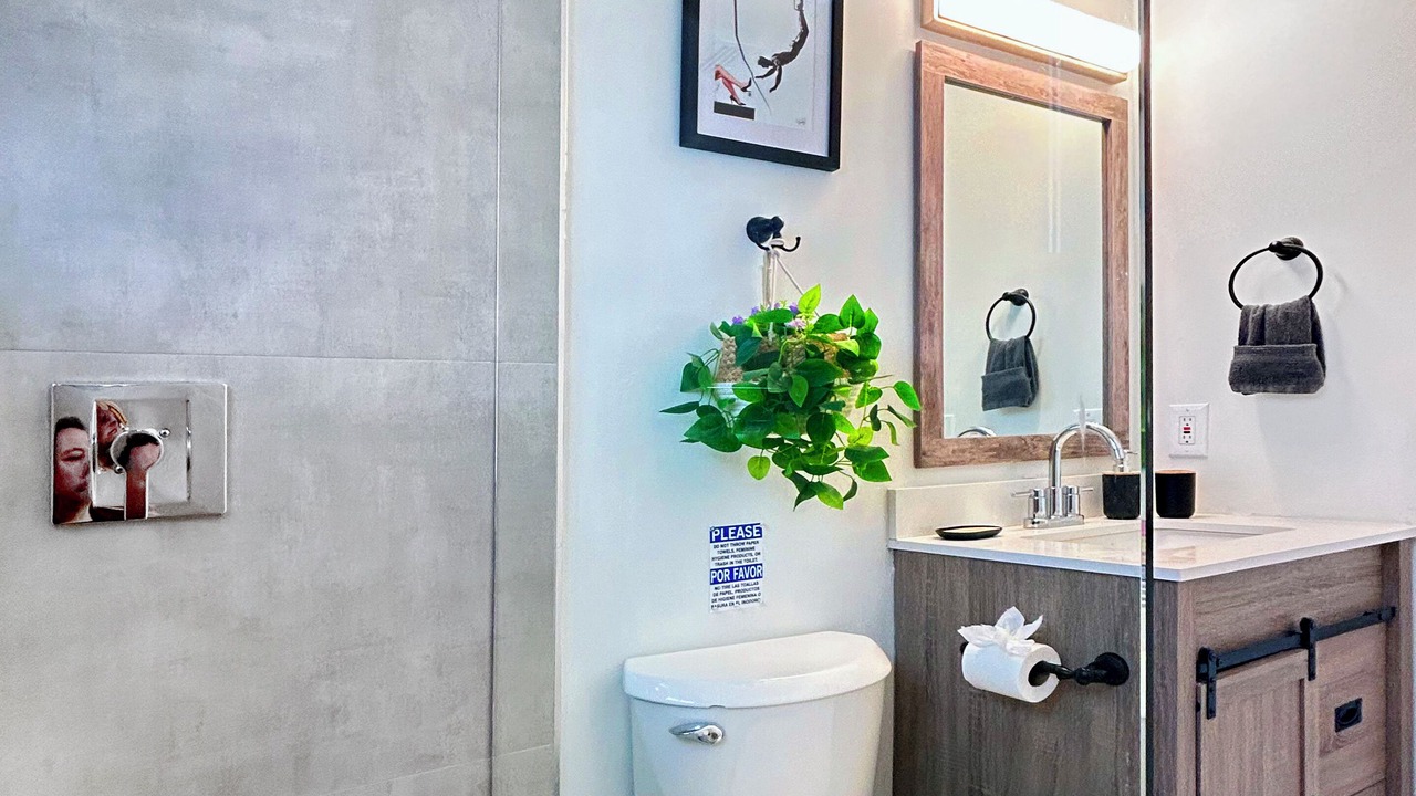Photo of Bathroom in Palmetto Estates