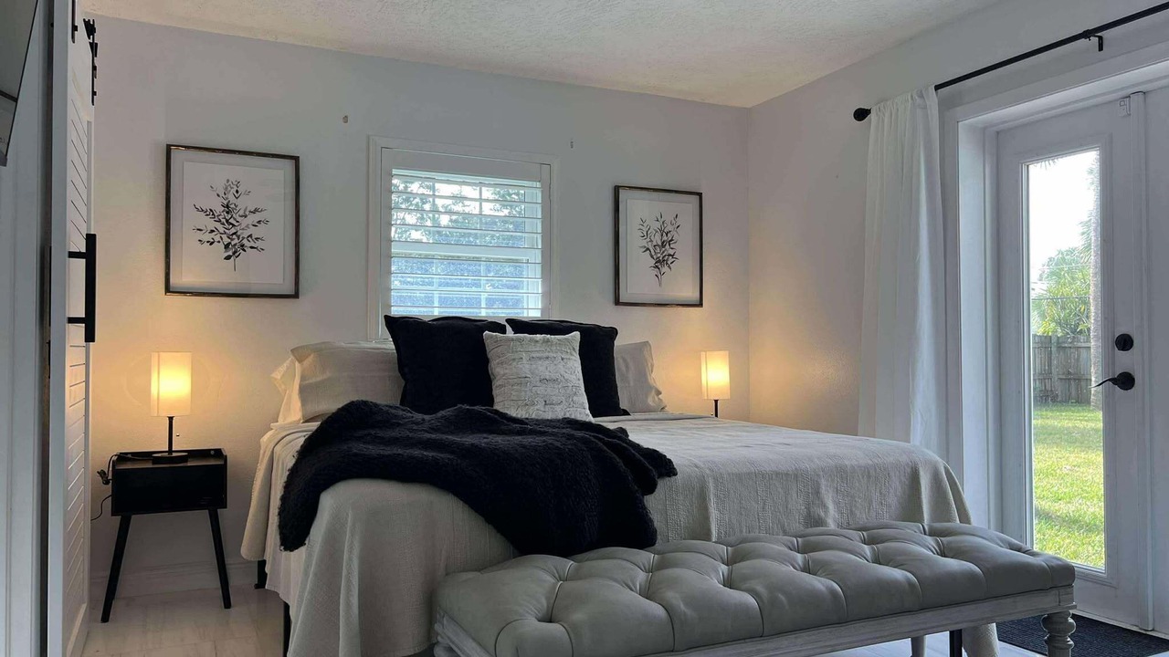 Photo of Bedroom in Melbourne Beach