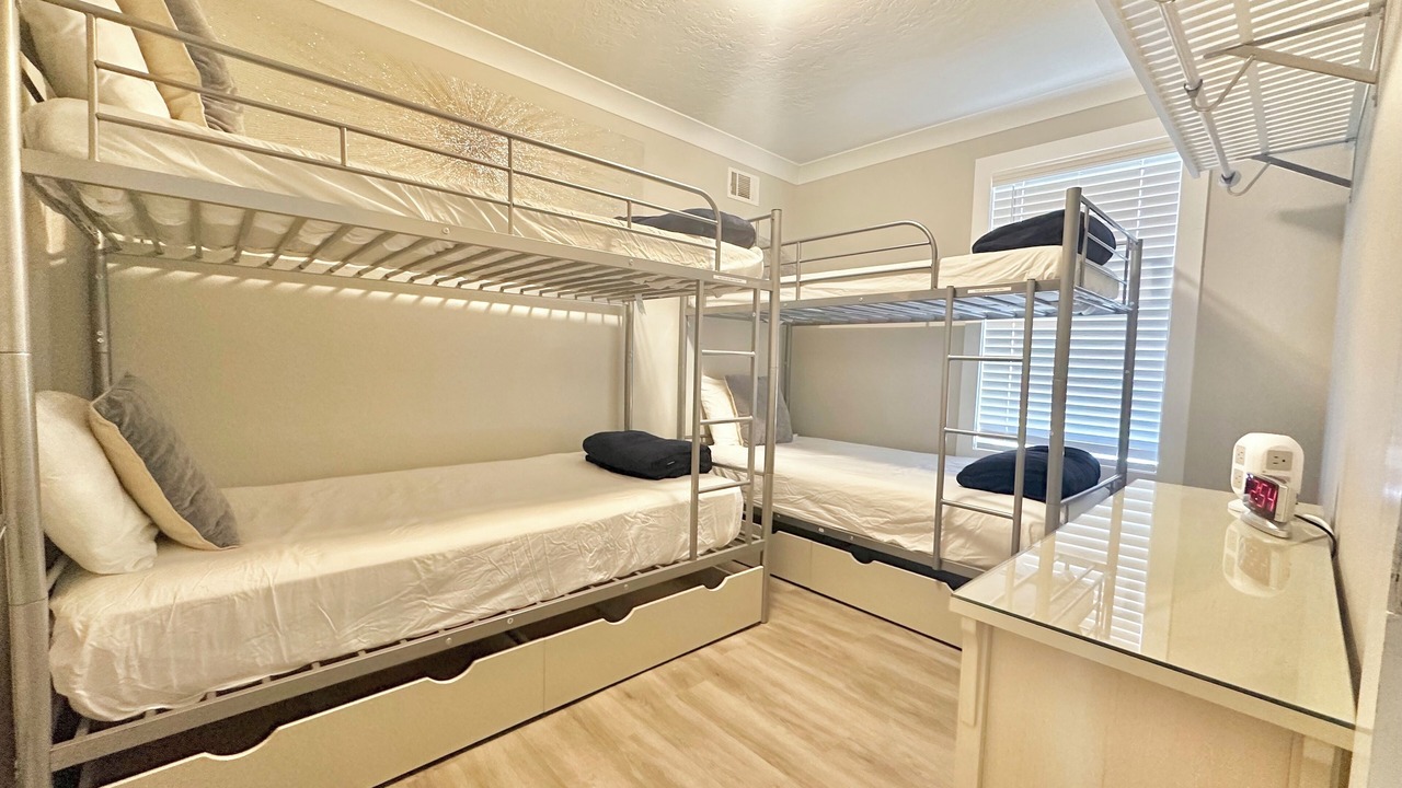 Photo of Bedroom in Cedar Bluff