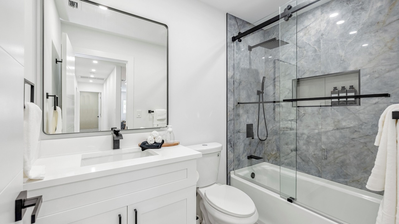 Photo of Bathroom in Cutler Bay