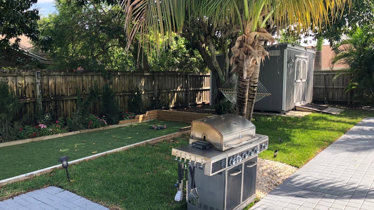 Photo of Outdoor in Tropic Palms