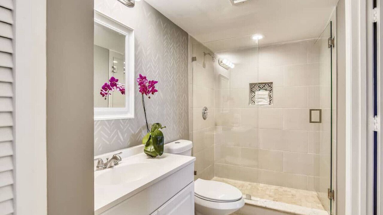 Photo of Bathroom in Tavernier