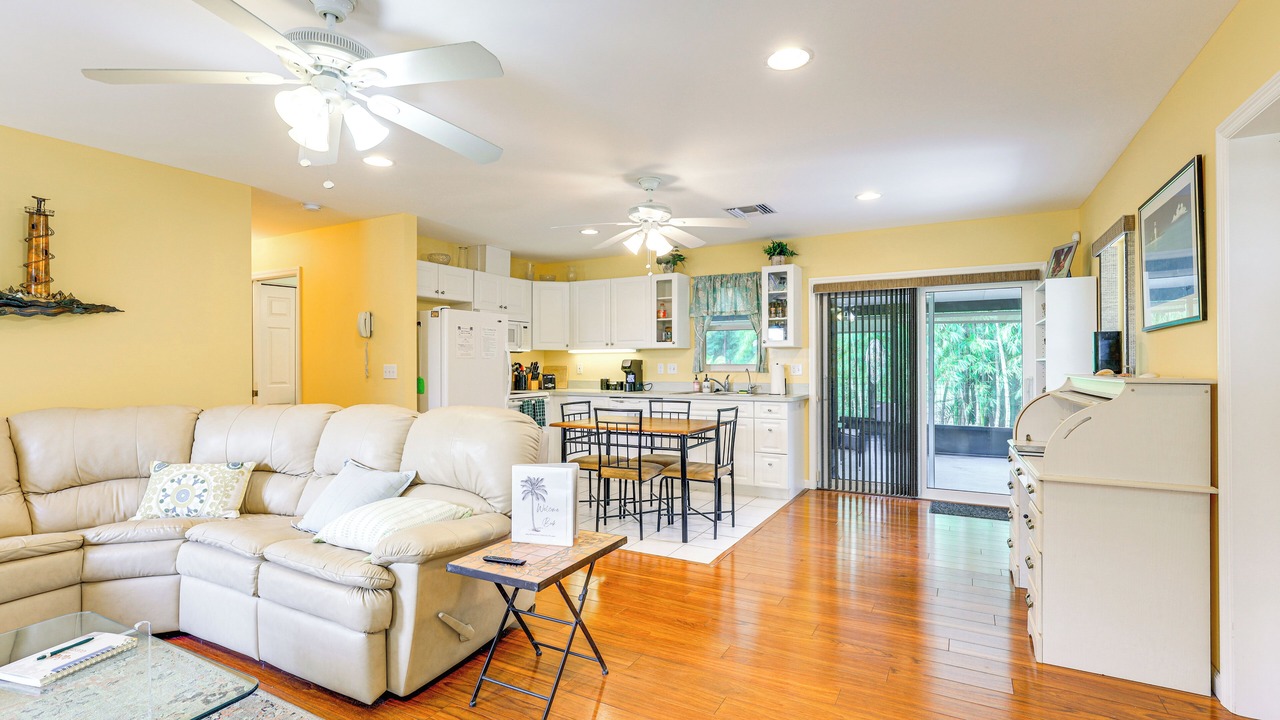 Photo of Livingroom in Palm City