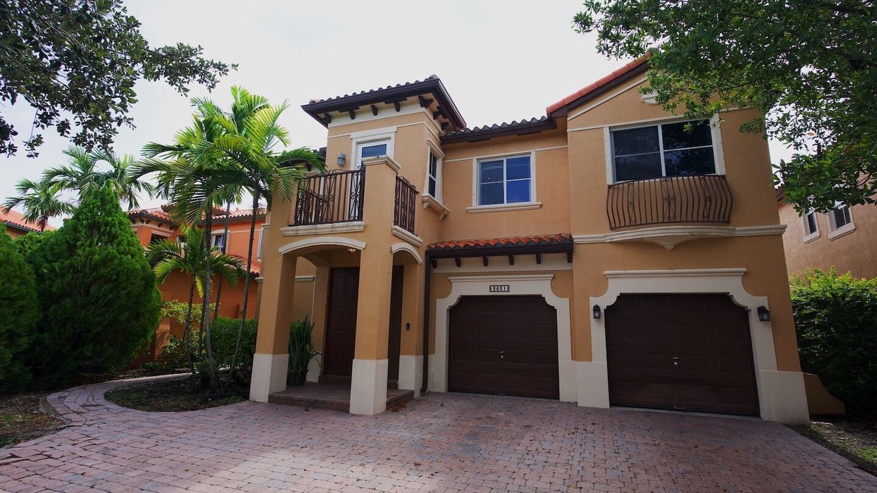 Photo of Others in Tamiami