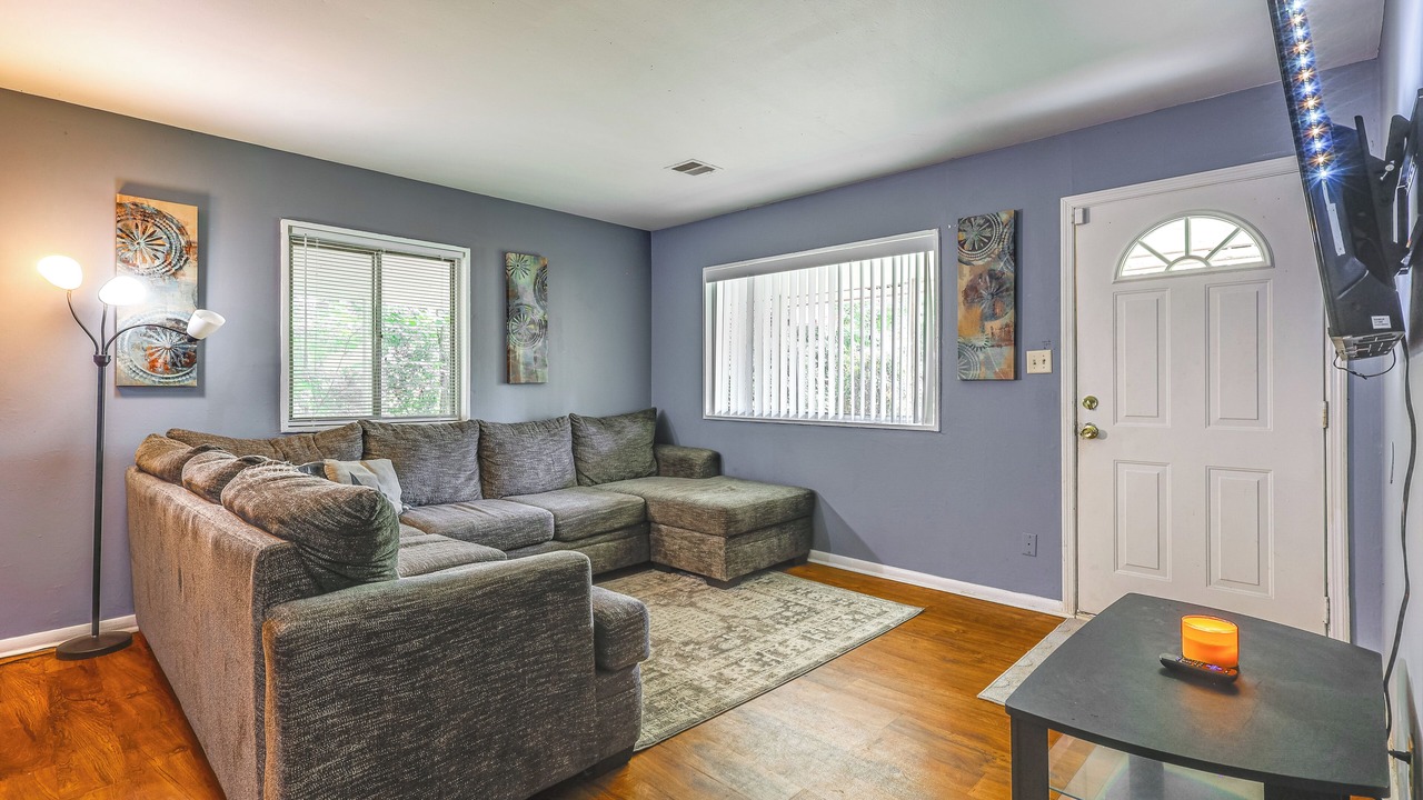 Photo of Livingroom in Decatur