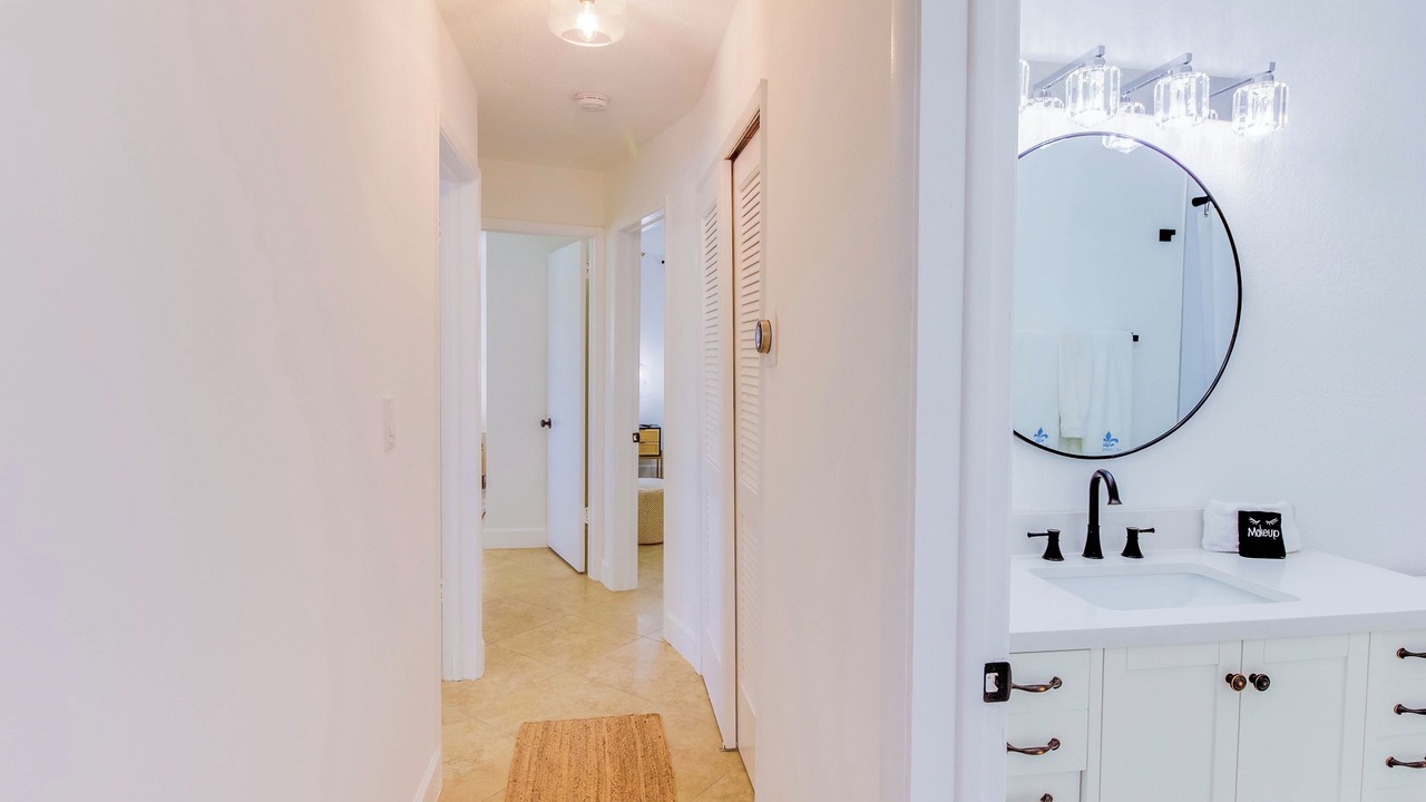 Photo of Bathroom in Cypress Lakes
