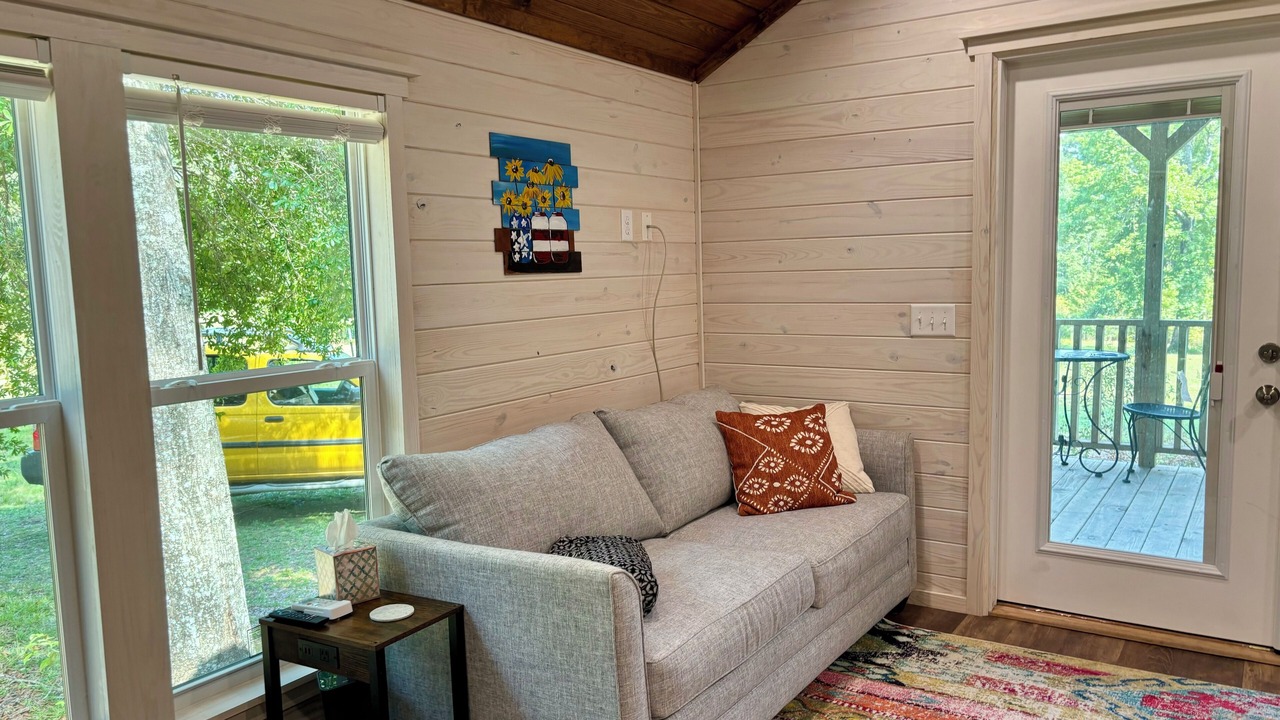Photo of Livingroom in Tallahassee