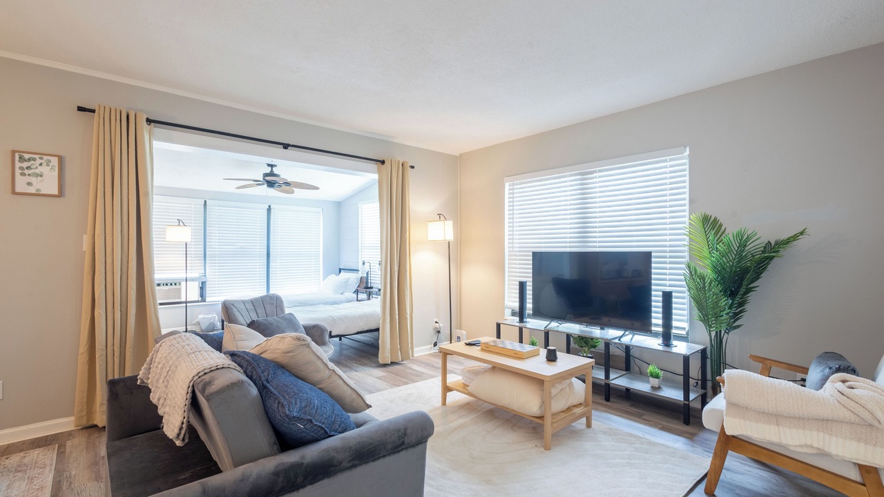 Photo of Livingroom in Bayshore Gardens