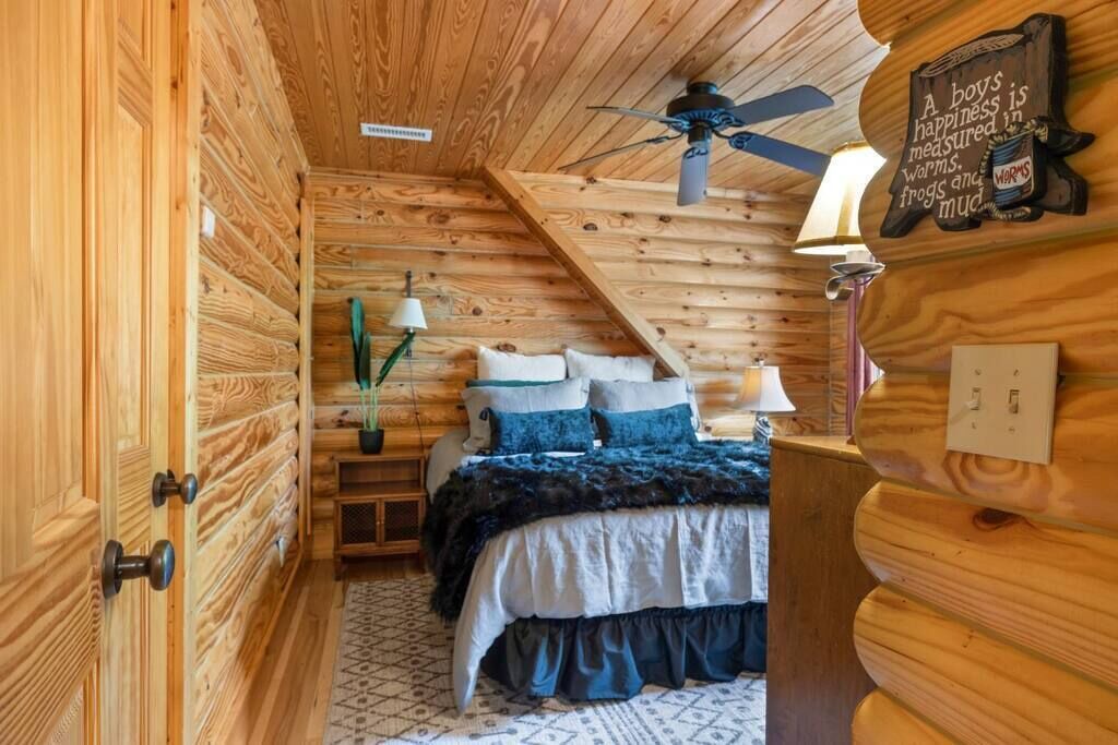 Photo of Bedroom in Skyland