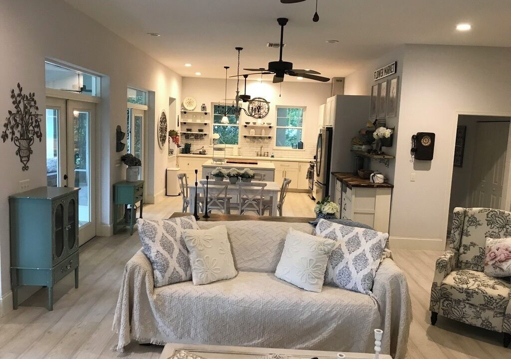 Photo of Livingroom in Fellowship