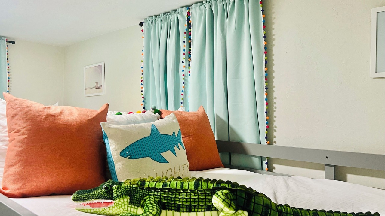 Photo of Bedroom in Vanderbilt Beach