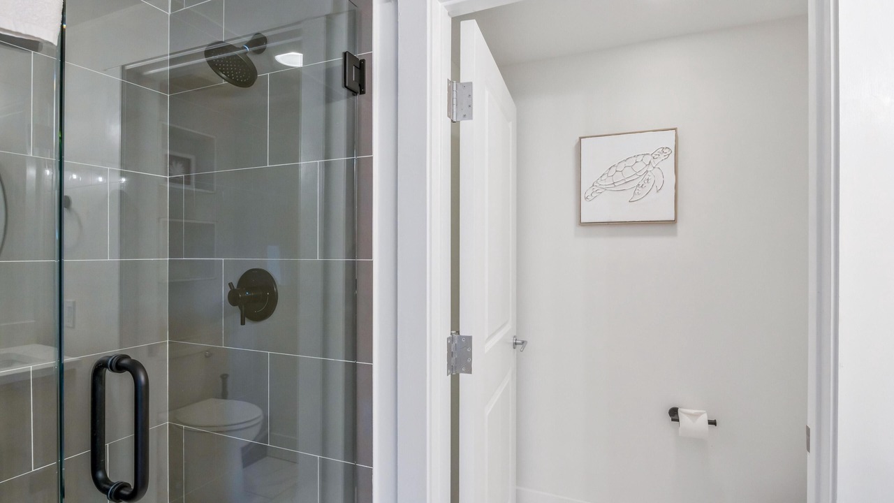 Photo of Bathroom in Baytowne Wharf