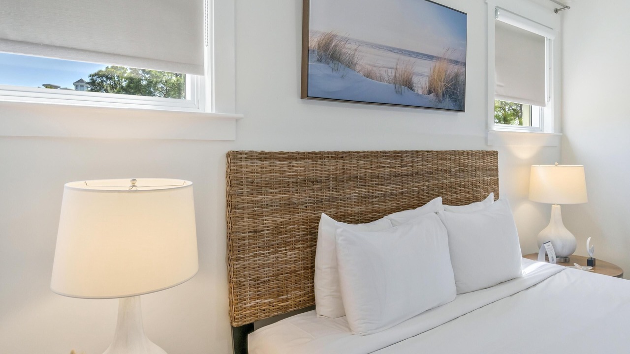 Photo of Bedroom in Baytowne Wharf