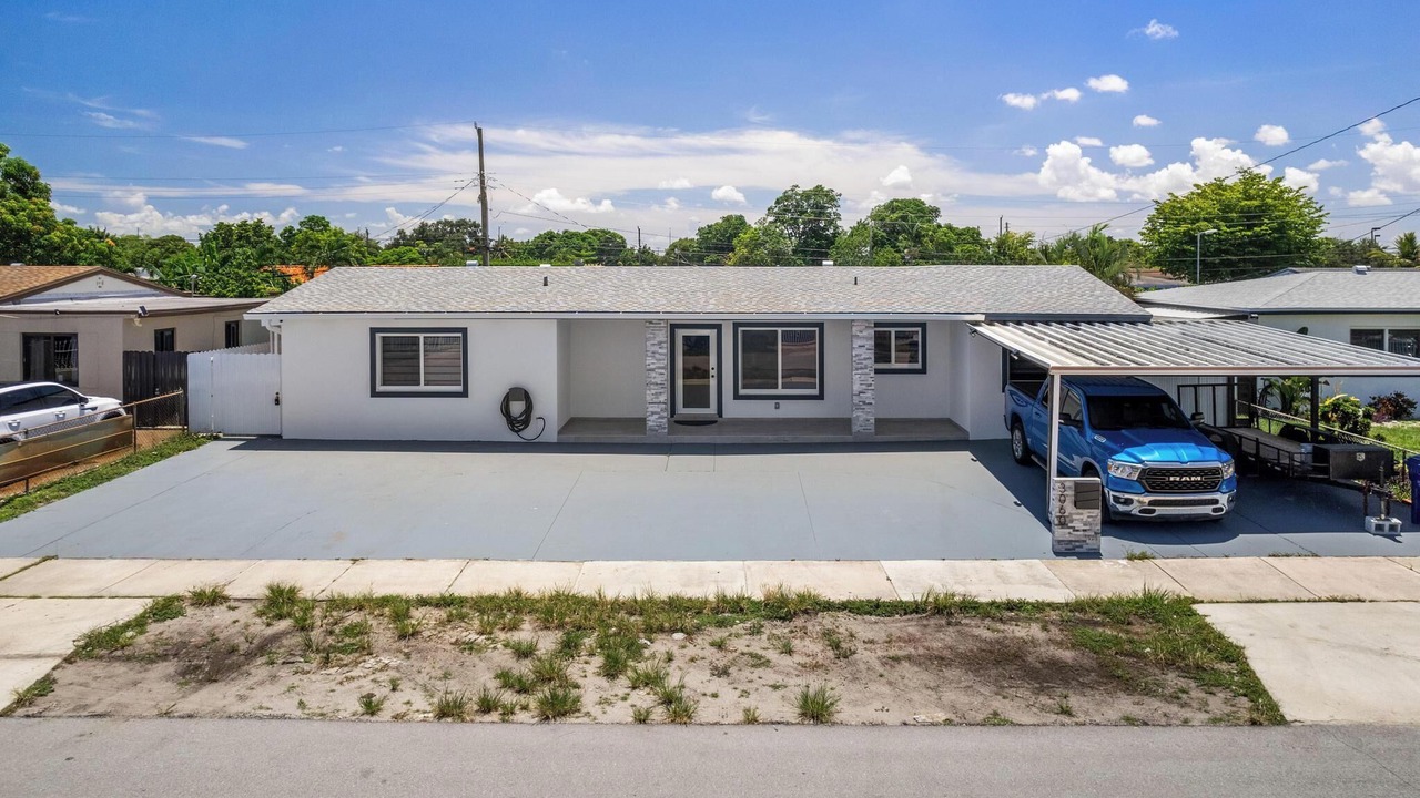 Photo of Outdoor in Carol City