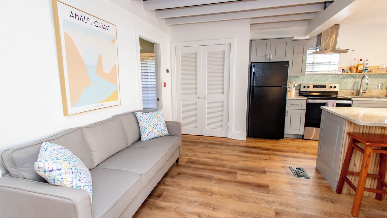 Photo of Livingroom in Midtown