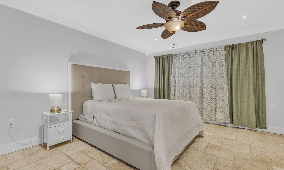 Photo of Bedroom in Tamiami