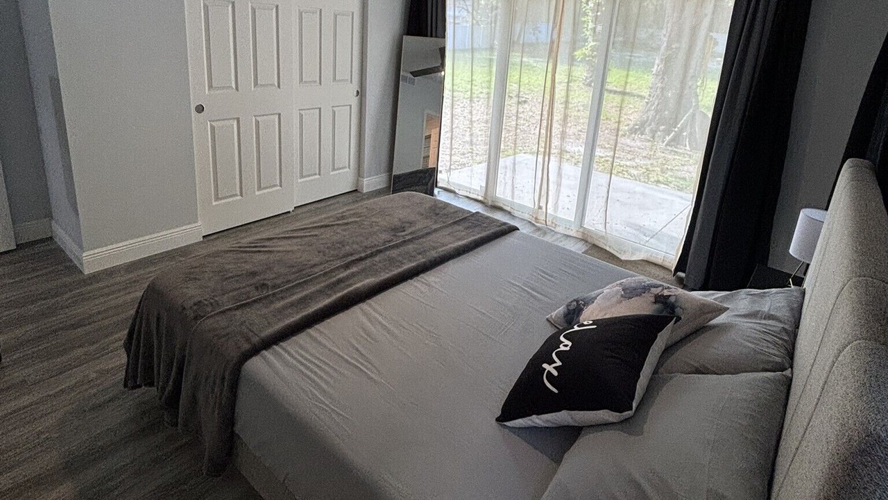 Photo of Bedroom in DeLand
