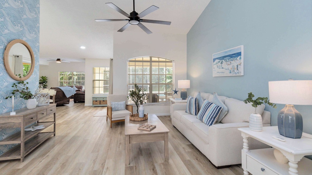 Photo of Livingroom in Sunridge Woods