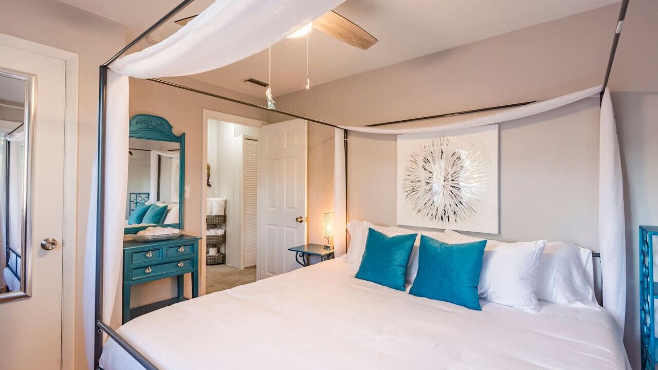 Photo of Bedroom in St. Petersburg - Clearwater