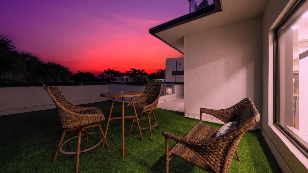 Photo of Patio Balcony in Barrier Island