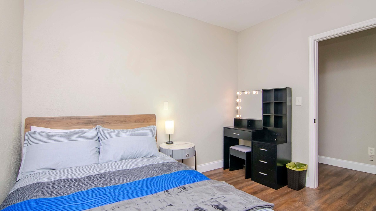 Photo of Bedroom in Tampa Heights