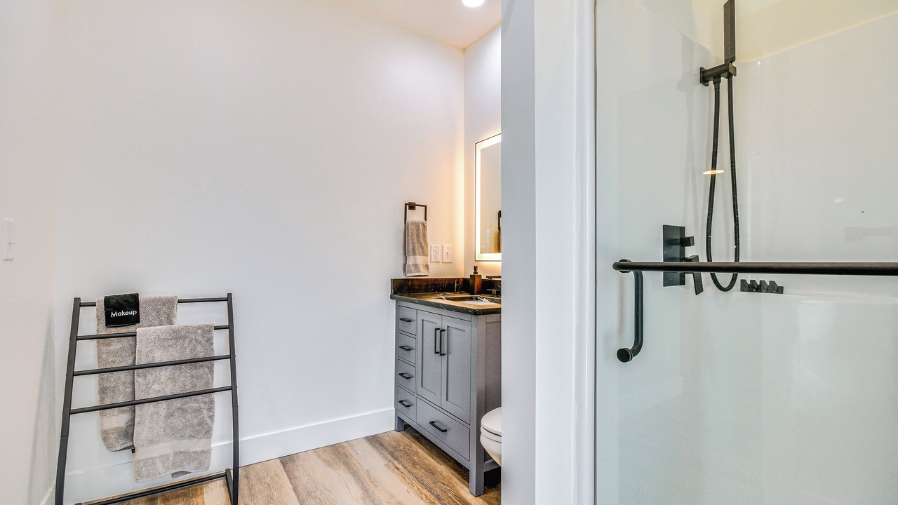 Photo of Bathroom in Hickory