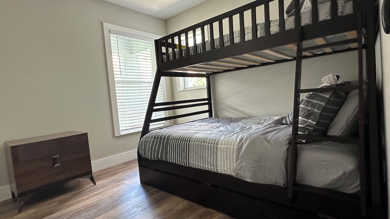 Photo of Bedroom in Seffner Community Alliance