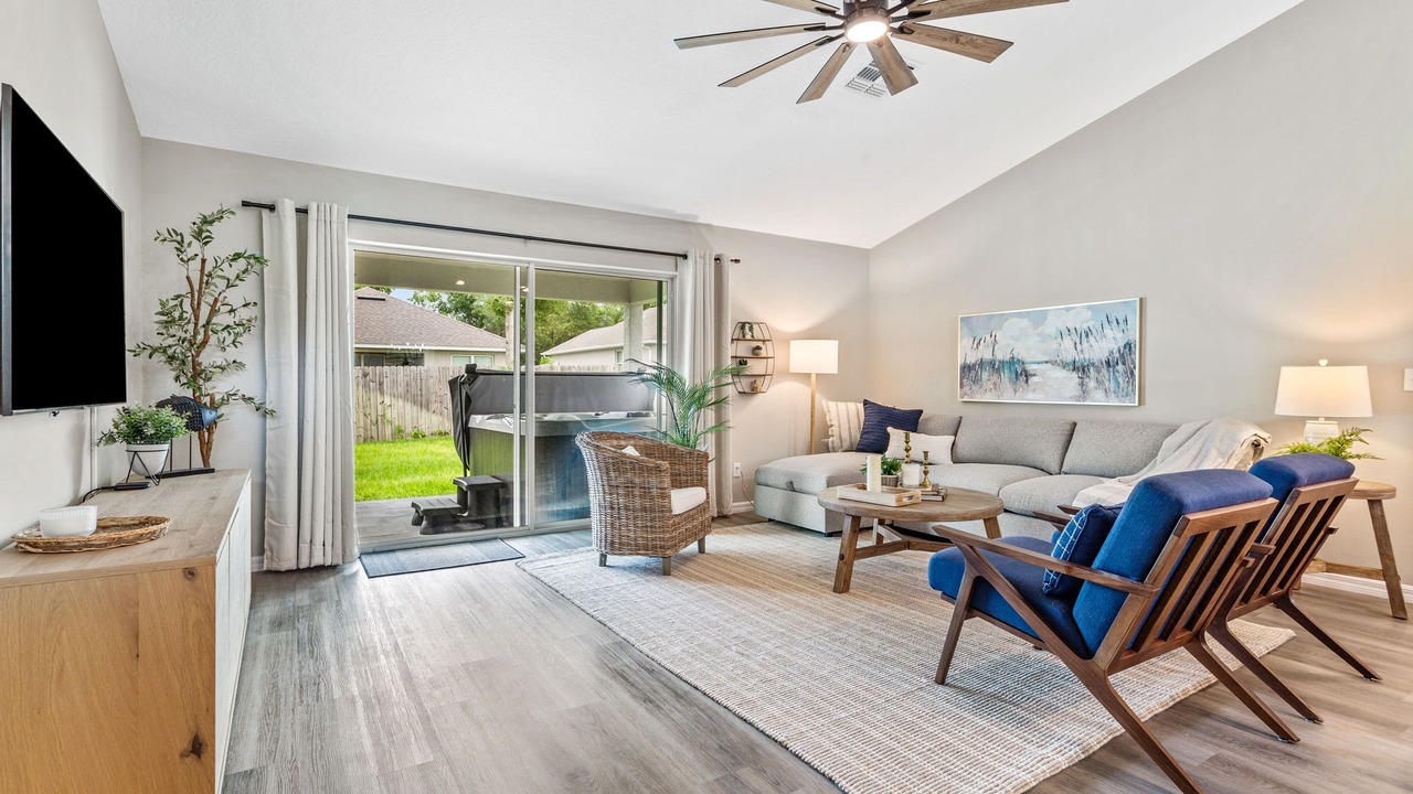 Photo of Livingroom in Summerfield