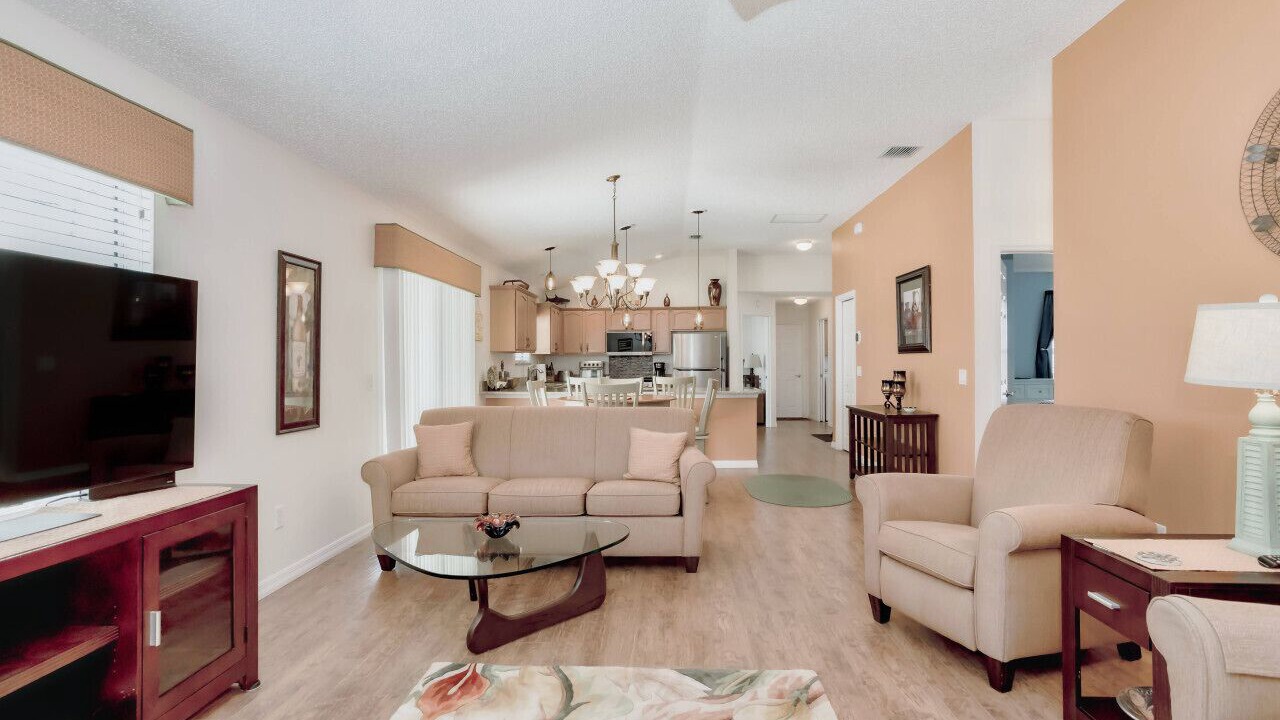 Photo of Livingroom in Duval