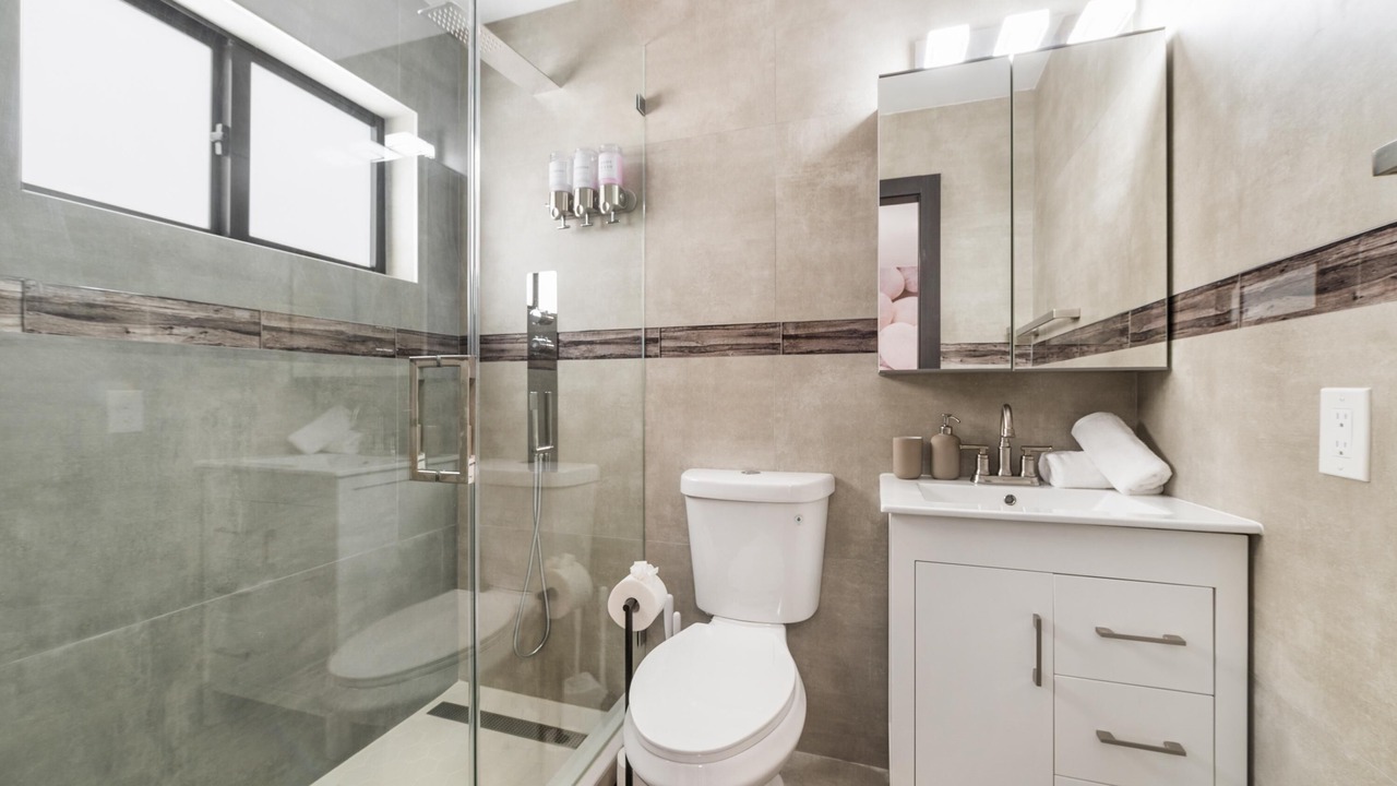 Photo of Bathroom in Ludlam