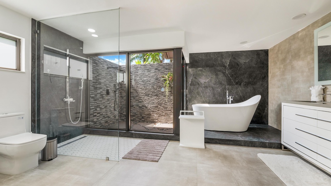 Photo of Bathroom in Ludlam