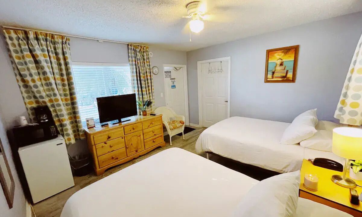 Photo of Bedroom in Lauderdale-by-the-Sea