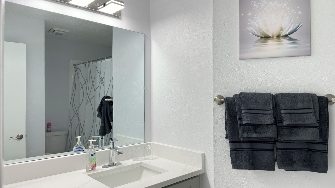 Photo of Bathroom in Lake Magdalene